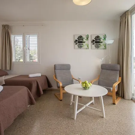 Lejlighedshotel Tarahal 3*