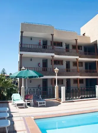 Aparthotel Tarahal 3*